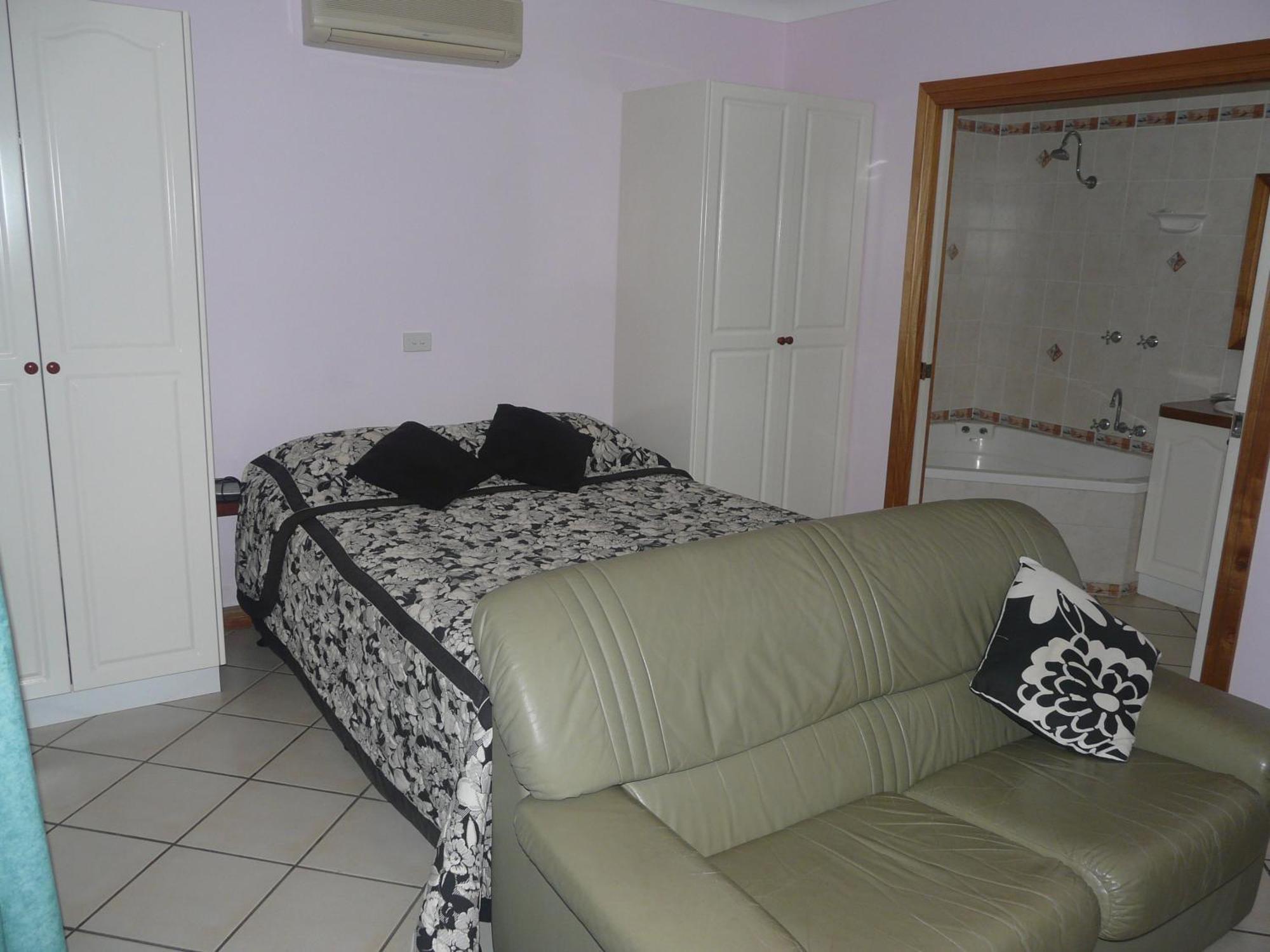 Curtain Fig Motel Юнгаберра Экстерьер фото