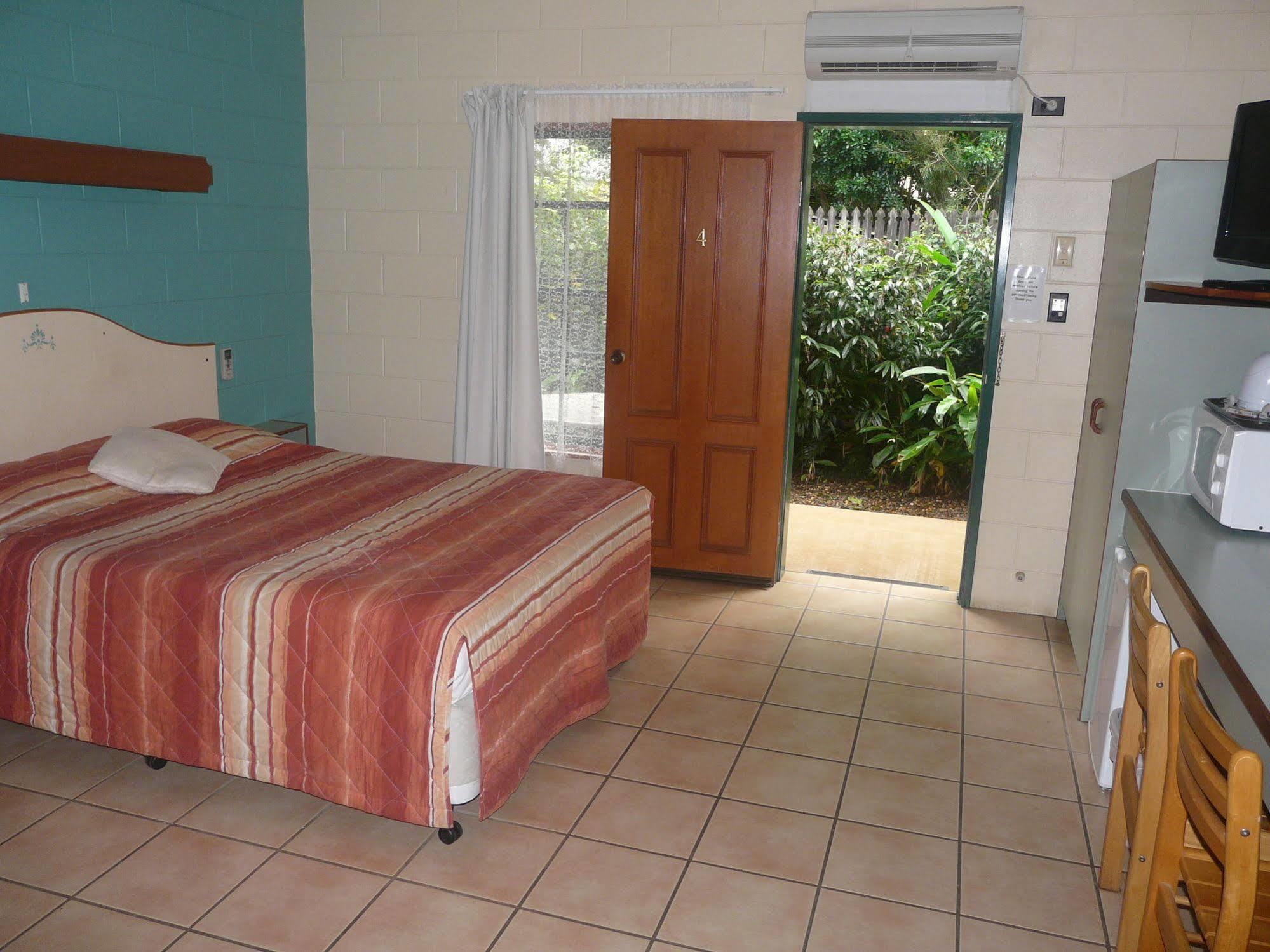 Curtain Fig Motel Юнгаберра Экстерьер фото